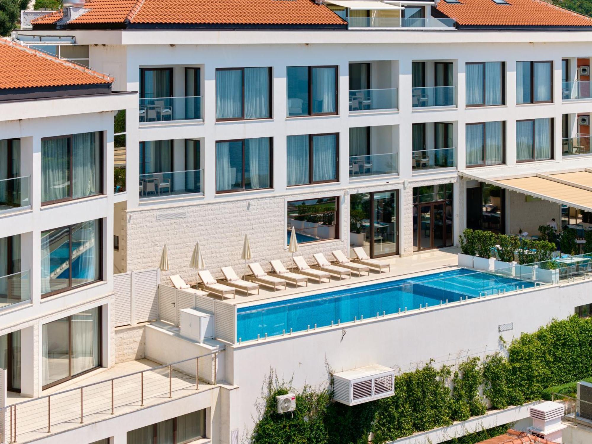 Ananti Resort, Residences & Beach Club - The Leading Hotels Of The World Светі-Стефан Екстер'єр фото
